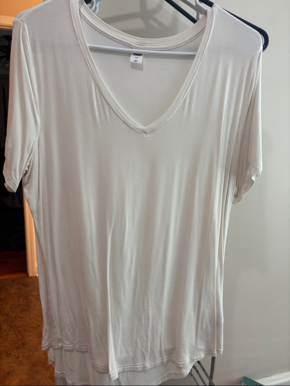 Old Navy Luxe White V-Neck Short Sleeve Top